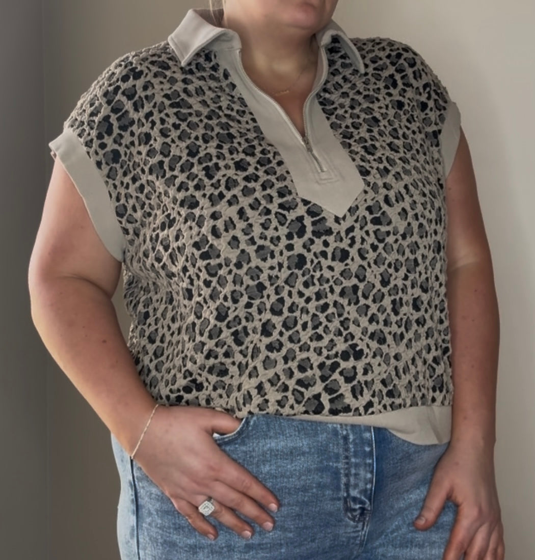 Zip up Collared Leopard Cap Sleeve Top